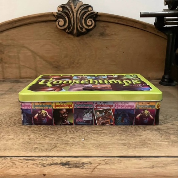 Goosebumps Retro Scream
Collection: Limited Edition Tin - Picture 2 of 8